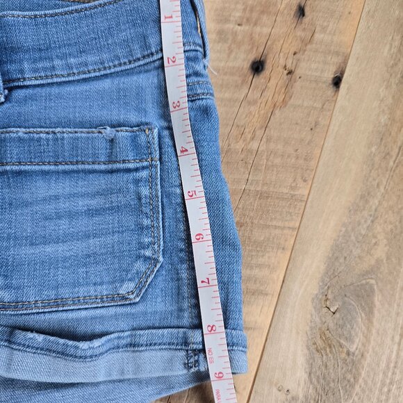 Women's Abercrombie & Fitch Low Rise Denim Shorts Size 6 / 28 - Picture 5 of 7